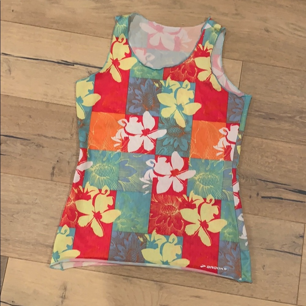 Brooks running tank